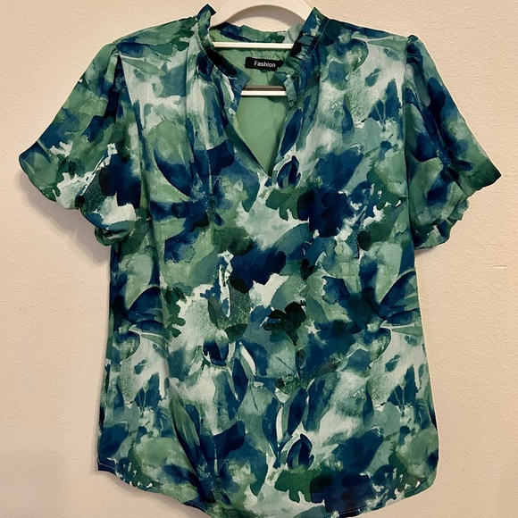 Green Blue Watercolor Blouse, NEVER WORN, Bubble sleeves, Size Small - Picture 1 of 8